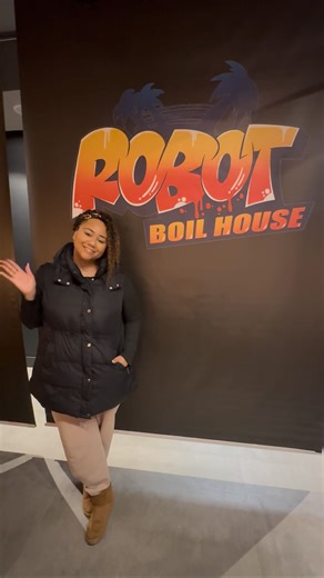 Tizzy Tee 🥂✨ on Instagram: "🚨 NEW LOCATION ALERT! 🚨 @robotboilhouse just opened a brand new spot and seafood lovers need to know 🦀🤖 Right now they’re offering 30% OFF crab legs, so it’s the perfect time to check them out 🔥 Fresh seafood, delicious dishes, and a fun robot-served experience — definitely add this to your list of go-to seafood spots! 🦀 30% off crab legs (limited time) 📍 Robot Boil House – New Location 1500 Royal York Rd 20. Etobicoke, ON #robotboilhouse #etobicoke #seafoodlo