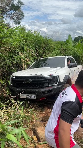 Land Cruiser 90 Series ស៊ីផុយ 👍 #fypシ゚viral #fyp #fypシ #offroad4x4 #exstream #cambodia🇰🇭
