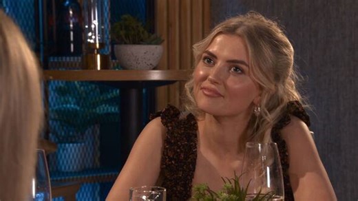 Coronation Street return 'sealed' for star after 20 years as Bethany's new love interest