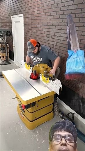 solid oak timber using the 5hp Powermatic shaper! I'm using a huge 5.9" diameter insert carbide