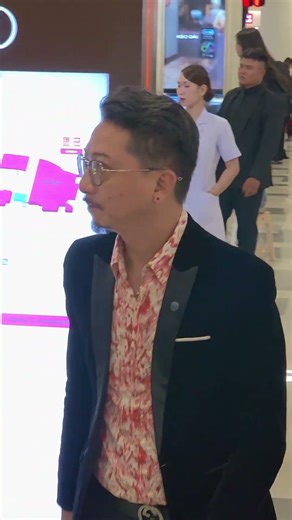 Hứa Minh Đạt lẻ loi 1 mình thiếu bóng dáng Lâm Vỹ Dạ tại thảm đỏ Thẩm Mỹ Viện Âm Phủ