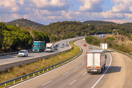 Vous roulez trop vite ? Sur cette autoroute espagnole, la limitation de vitesse est désormais contrôlée par IA