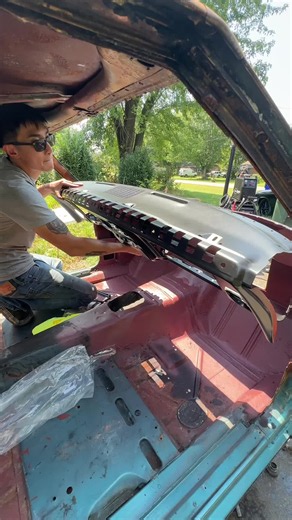 1968 Pontiac Firebird dash replacement with Auto Metal Direct