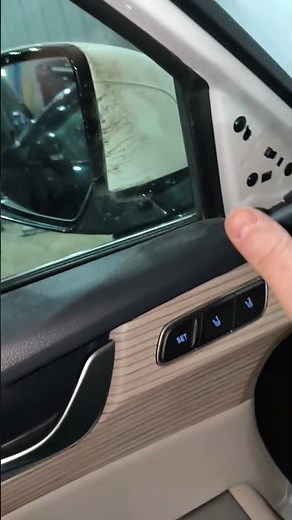 How to remove the door panel on a Hyundai Palisade
