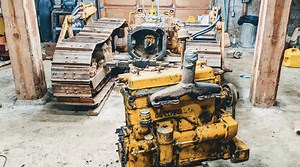 Inspecting and Preparing a Replacement D315 Engine for a Caterpillar D4 Restoration