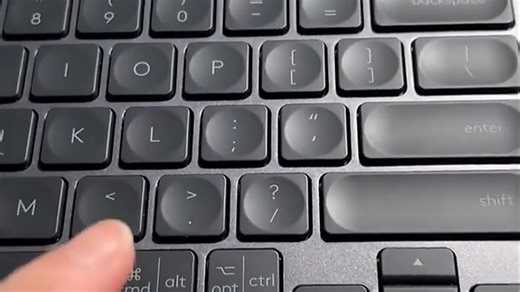 高端智能背光无线键盘，时尚便携超好用！