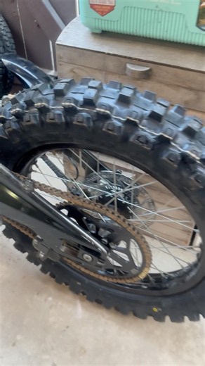 Dunlop Geomax Mx tires on the Surron 🤘