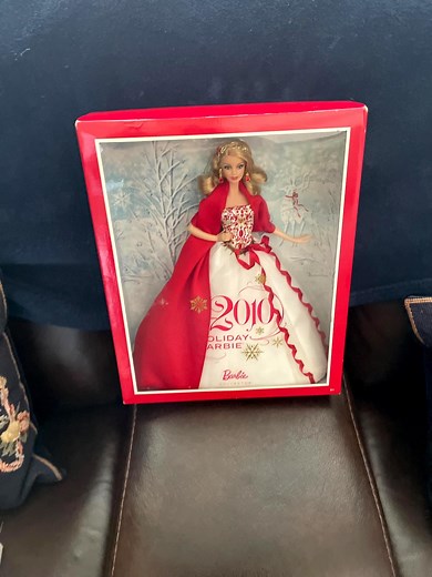 2010 Holiday Barbie Doll Collector’s Edition by Mattel - Etsy