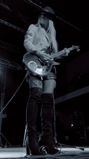 #guitar #fyp #solo #music #jam #orianthi #prsguitar #rock #female