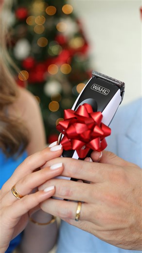 Jessica van Heerden du Plessis on Instagram: "🎄🪮💇🏻‍♂️Clipping into Christmas with @wahl_sa and bringing back so many memories of when I used to cut Brens hair… such special times! #ClipIntoChristmas #WahlHPC #WahlGrooming AD"