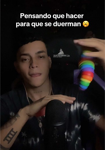 Entra y pide tiburón 😴 #asmr #longervideos #parati #asmrsounds #foryou