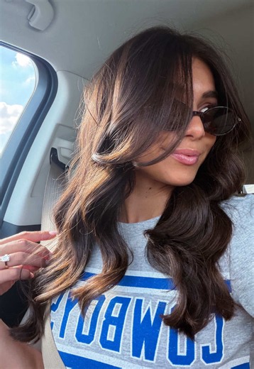 I get a lot of questions about my hair so we’re doing a full breakdown today! All credits of course to @by_Jesssullens my hair queen 👑 @Tangerine Salon 🍊 . . #fyp #dcc #dallascowboyscheerleaders #americassweethearts #hairinspo