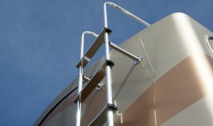 12 Best RV Ladders (Exterior, Foldable & Telescoping) in 2025