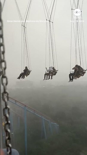 Amusement park ride passengers left dangling above Six Flags Mexico during storm
