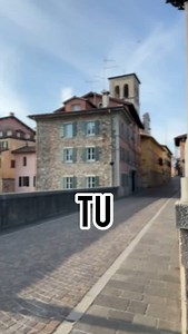 E voi l’avete mai vista l’alba dal Ponte del Diavolo a Cividale del Friuli? La vista più bella si gode dalla terrazza dell’osteria @anticadimora_almerlobianco ma all’alba è chiusa, pertanto dovrete pernottare almeno una notte nelle Suites dell’ @anticadimora_almerlobianco (aperte a marzo 2024) per godervi lo spettacolo! L’osteria ha un’ospitalità ineccepibile, Simone & Friends (colleghi) oltre a garantirvi un servizio rapido sono davvero accoglienti! La cucina abbraccia la tradizione e strizza l