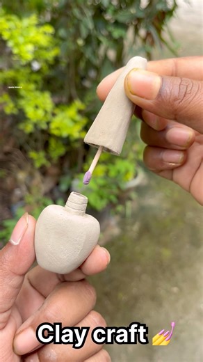 realistic nail polish with clay🥰 / clay art and craft / মাটির জিনিস তৈরি #shorts #satisfyling