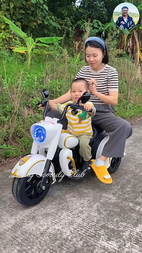 122K views · 3.5K reactions | The kids went for a bike ride️浪藍 Beautiful Moments ♥️♥️♥️ #video #funnyvideo #trendingvideo #comedyvideo #reels #reelsfb #reelsviralfb #funny #reelsfbviral #viral #fbreels #comedy #reelsvideos #trending #comedyreels #funnyfrank | Daily Comedy Club | Facebook