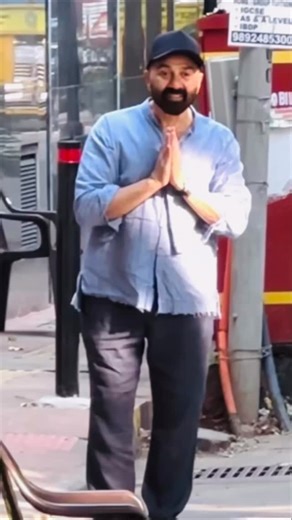 32 reactions | Sunny Deol angry on media | A Voice | Facebook