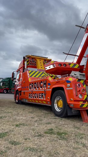 Convoy in the park.. Crouch style 🔥 #convoy #convoy2022 #truckinghell #truckshow #recoveryvehicle