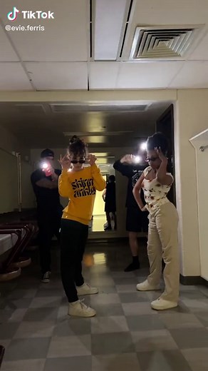 Queens of Bel-Air: Evie Ferris Yellow Wiggle TikTok