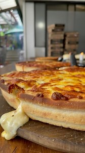 8.1K views · 94 reactions | UBICACIONES DE LA CASA DE LA DEEPDISH Antigua Guatemala cc Avia z.10 cc Majadas Once z.11 cc Escala CAES cc Miraflores z.11 #guatemala #guatemalacity #guatemalaimpresionante #guatemala #guate #antiguaguatemala #antiguaguate #love #familia #comida #pizza #deepdish #antiguaboreal @antiguaboreal #lacasadeladeepdish | Antigua Boreal | Facebook