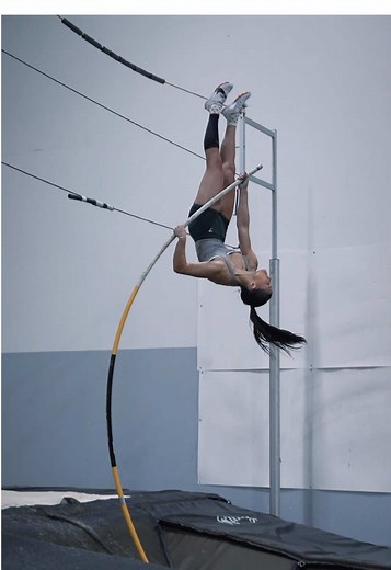 Avoiding Common Pole Vault Mistakes for Better Technique