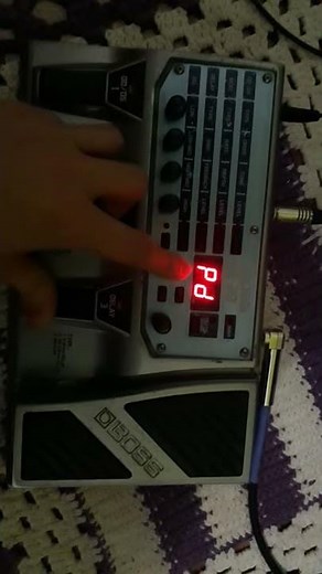 Como ajustar o pedal de expressão Boss ME 20