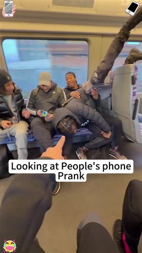 Looking at people’s phone prank there reaction 😂😂#fyp #prank #funny #meme #viral