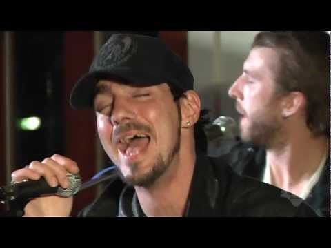 Three Days Grace - Pain (Live at the Fox Uninvited Guest)