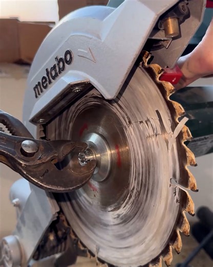 127K views · 320 reactions | Easy circular saw trick | Magic Hands Creations | Facebook