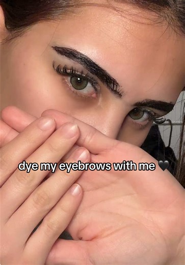 Dyeing My Grey Eyebrows: A Quick Tutorial