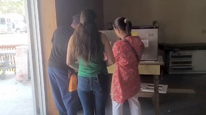 #Roatán // Lic. Alejandra Reyes Representante de ELITE nos comenta sobre importante Donación de tres refrigeradoras al Hospital provisional de French Harbour Estas refrigeradoras serán de gran ayuda para almacenar medicamentos | MasTv HD Roatán