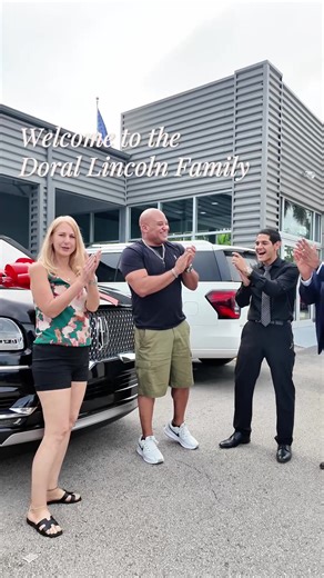 Congratulations Ryan and Alysha on your new ride! We're thrilled to welcome you both to the Doral Lincoln family. Enjoy the journey ahead! 🚗✨ Get Yours Today! 📞 786.845.0900 🌐 www.dorallincoln.com 📍9000 NW 12th Street, Miami, FL 33172 #dorallincoln #DAGisMiami #LincolnExperience #DriveInStyle #oneononems #lincolnnautilus #LuxurySUV #lincolnnavigator #lincolncorsair #lincolnaviator #MiamiLuxury