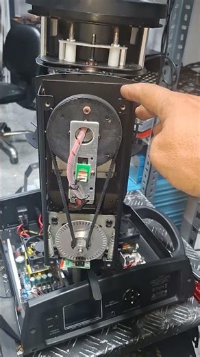 BEAM SPOT 230 7R ROBOT MECHATRONIC