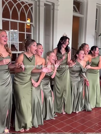 The first time her best friend saw her in a wedding dress #wedding #weddingdress #bestfriend #surprised #bride #bridesmaid #fyp