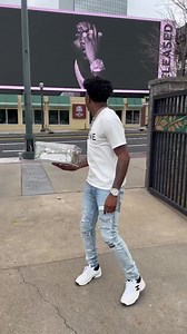 1.3M views · 31K reactions | I JUST LEFT A BOX FULL OF MONEY, MERCH AND ALL KIND OF STUFF For anybody who find it..ALL ON ME CHARTING RN YALL KEEP STREAMING IT I APPRECIATE ALL THE LOVE AND SUPPORT ❤️❤️ #HINT HINT centennial Park | Yungeen Ace | Facebook