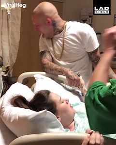 10M views · 70K reactions | This lad's reaction to childbirth...  (Sound up for this ) | LADbible | Facebook