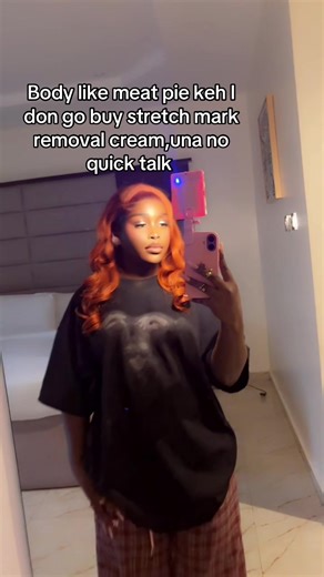 Since when did Strech marks become attractive?😹💔#fyp #viral