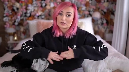 Guide Dog User Answers The Most Googled Questions About Guide Dogs!