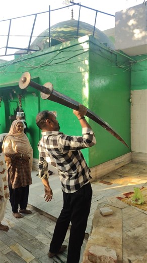 Talwar Makanpur #dargahsharif #talwar #dargahmakanpur #dargahshort #makanpursharif #trending