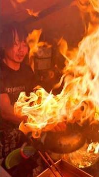 炎を操る職人技が光る天神屋台🏮 #japanesefood