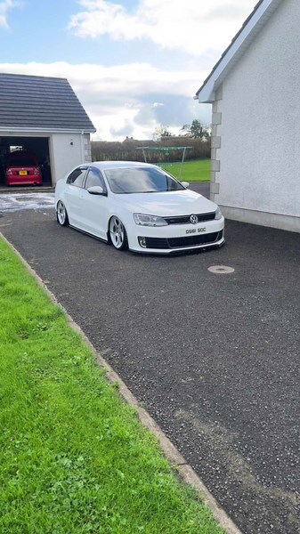 Different sorta mk6 instock💨💨#portcarscene #CapCut #lexus #bagged #baggedcars #airlift #airliftperformance #blackline #jetta#mk6 #CapCut #fyp #feltspec #low #nicarscenes #donegalrally