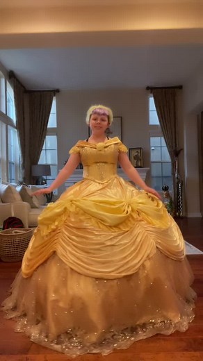 Where can I find a beast?? #belle #bellecosplay #beautyandthebeast #beautyandthebeastcosplay #disney #disneycosplay