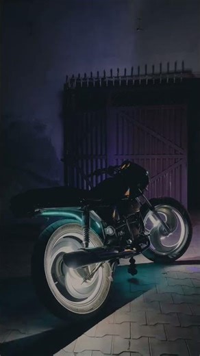 Hero Splendor motorcycle, a popular commuter bike in India, and some unrelated #splendor gadi#loves