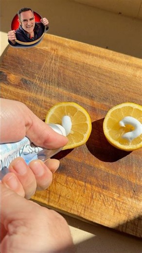 ⚠️How can I remove grease buildup from a frying pan? How to clean the base of a frying pan?