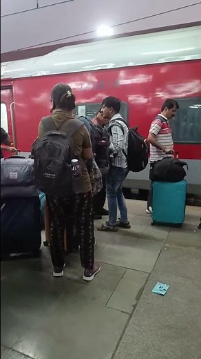 Presenting the journey of Pune–Howrah Express