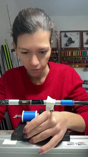 Last wrap #creative #boatlife #rodbuilding #rodbuider #custom #handmade #learnontiktok #customrodbuilding #customrodbuilder #epoxyart #wrap #wrapping #wrapping #rodbuildingandrepair #fishinggirl #rodbuildinghobby #rodbuildersoftiktok #fishing #sea #fisherman #rodbuildingitaly