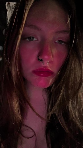 Bored af which means thoughts are non stop.. #carefree #locket