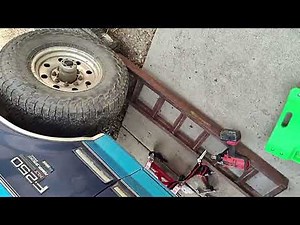 pulling an e4od transmission from a 1996 7.3 powerstroke. 1996 f250 transmission removal. Part 1