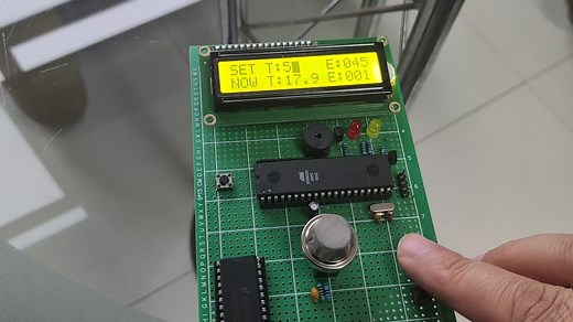 基于AT89C52单片机的火灾报警器/基于单片机的火灾报警器/基于单片机的温度烟雾报警装置